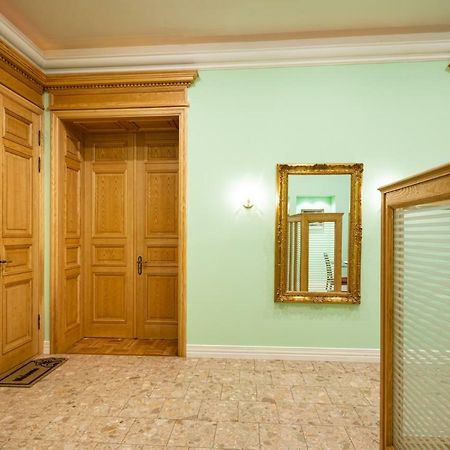 Old Riga 2 Bedroom Vecpilsetas Street Apartment Luaran gambar
