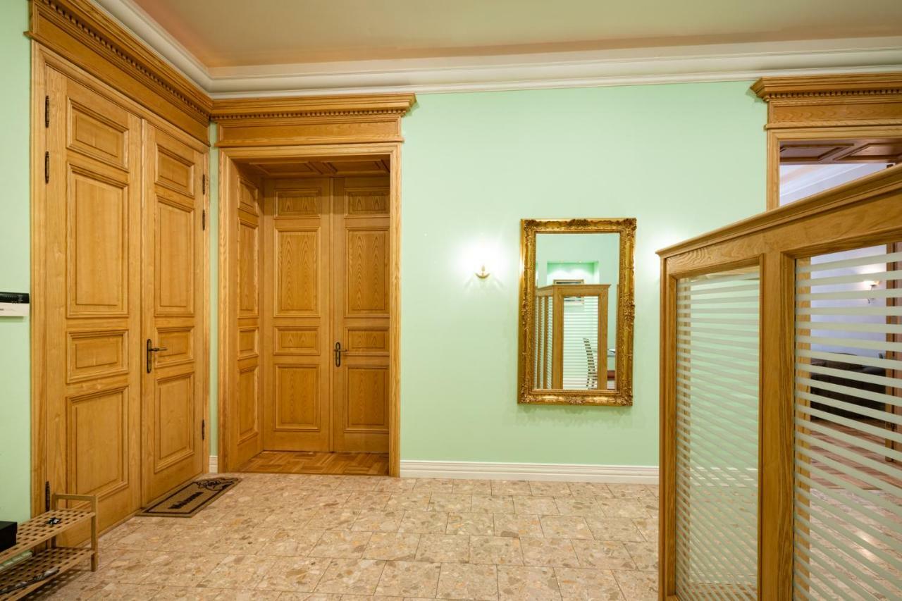 Old Riga 2 Bedroom Vecpilsetas Street Apartment Luaran gambar