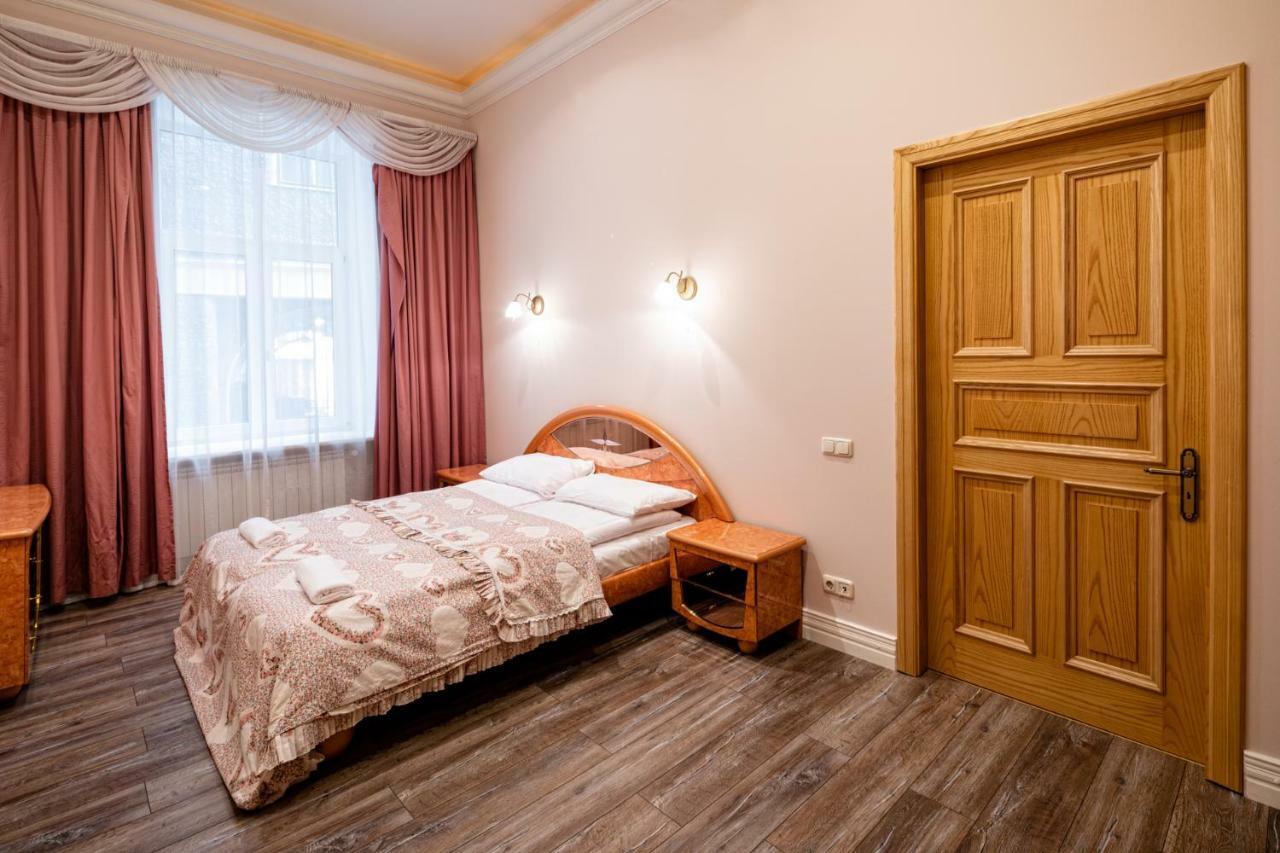 Old Riga 2 Bedroom Vecpilsetas Street Apartment Luaran gambar
