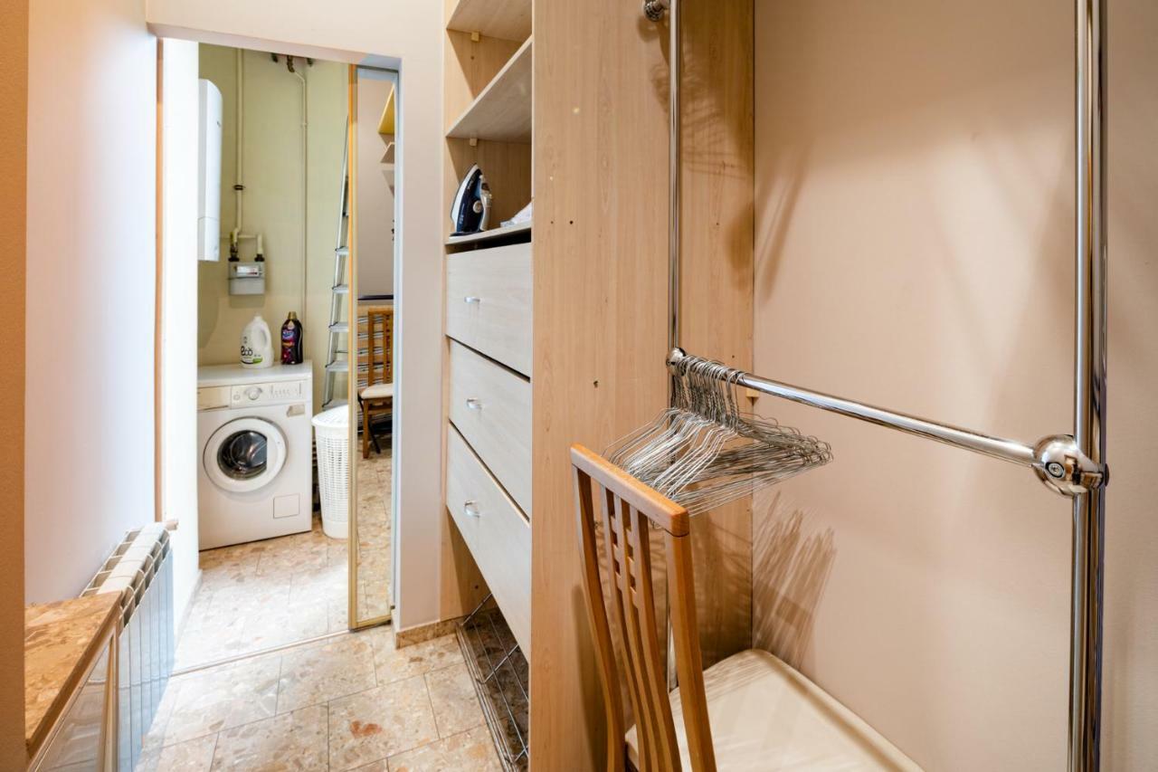 Old Riga 2 Bedroom Vecpilsetas Street Apartment Luaran gambar