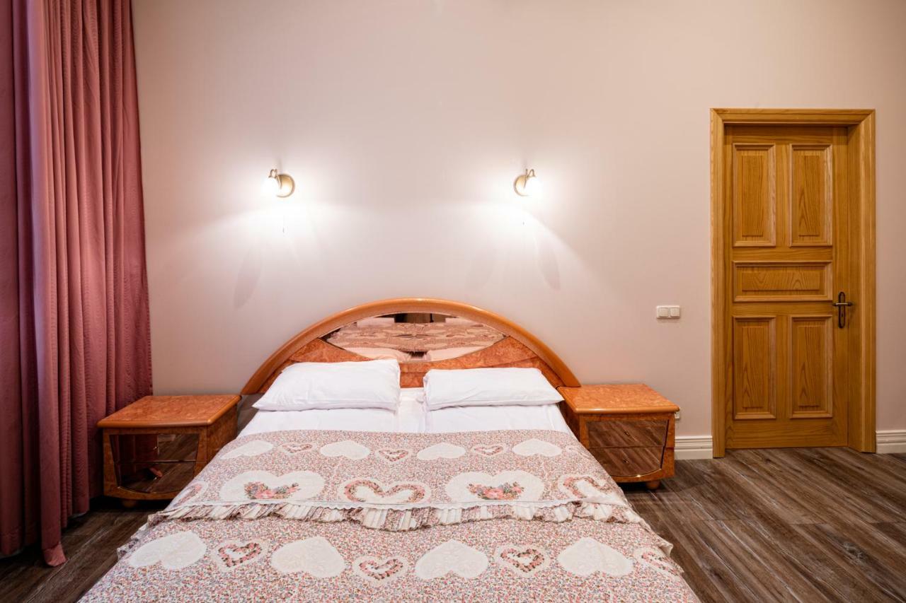 Old Riga 2 Bedroom Vecpilsetas Street Apartment Luaran gambar