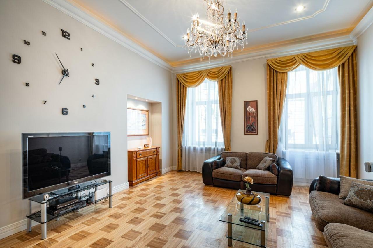 Old Riga 2 Bedroom Vecpilsetas Street Apartment Luaran gambar