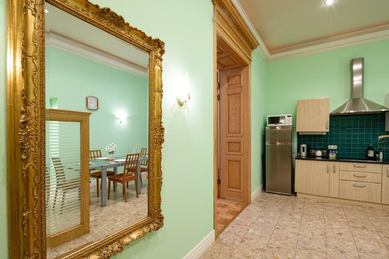 Old Riga 2 Bedroom Vecpilsetas Street Apartment Luaran gambar